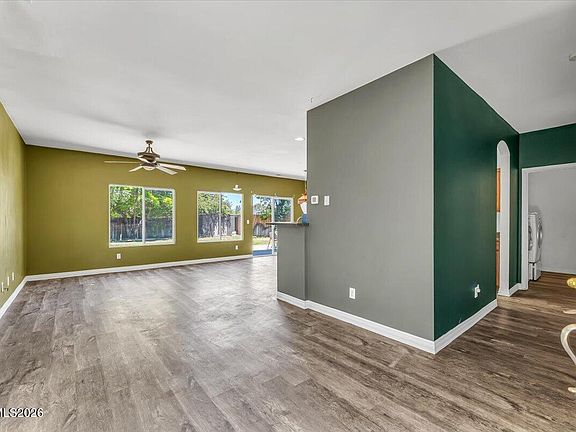 4th image of 9945 Sandhaven Ct