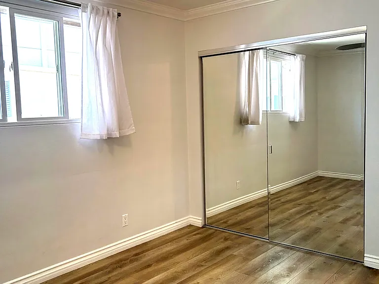 13000 Valleyheart Dr #4 — Photo 10