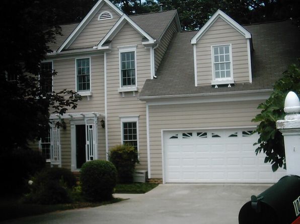 102 Longstock Ct
