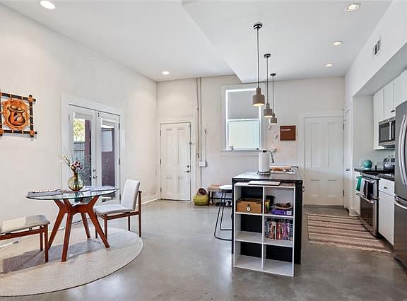 5th image of 3901 Tchoupitoulas St APT 2