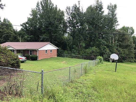 2nd image of 3373 Lee Road 40