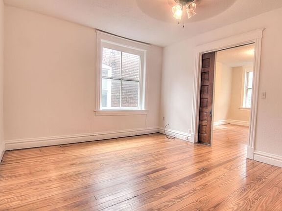 3rd image of 4750A Tennessee Pl