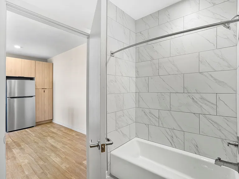 The Keystone Apartments — Photo 97