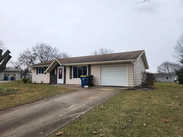 706 Tecumseh Ct, Auburn, IN 46706