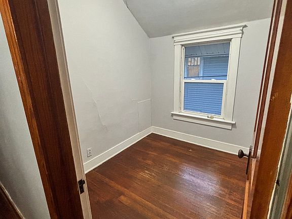 5th image of 911 Hamilton St #A