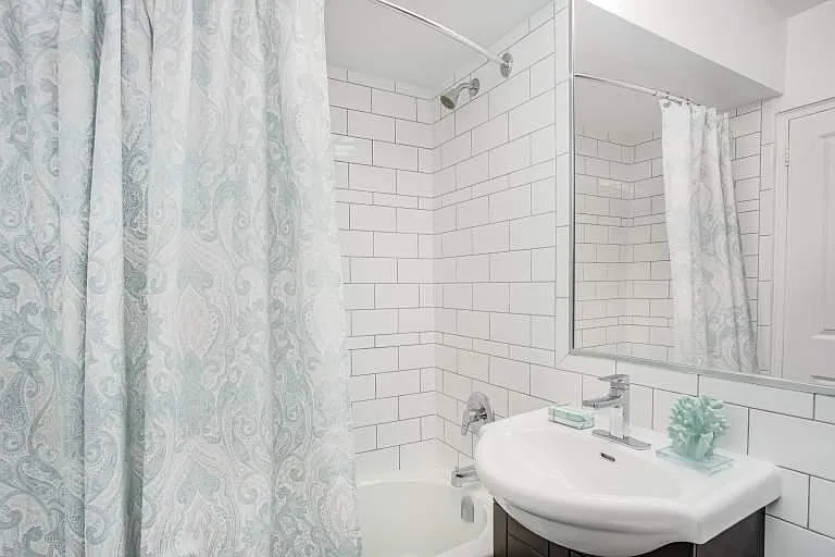 2 Regal Rd — Photo 17