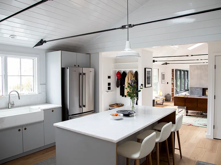 23 Tuthill Dr — Photo 3