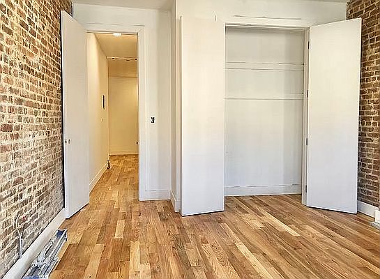 5th image of 1481 Bedford Ave #3RR