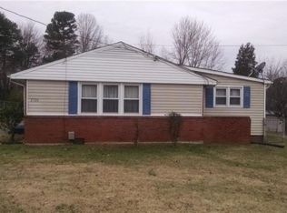 2726 Fondly Rd, Winston Salem, NC 27105