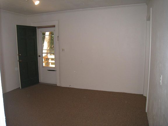 LR looking to front door