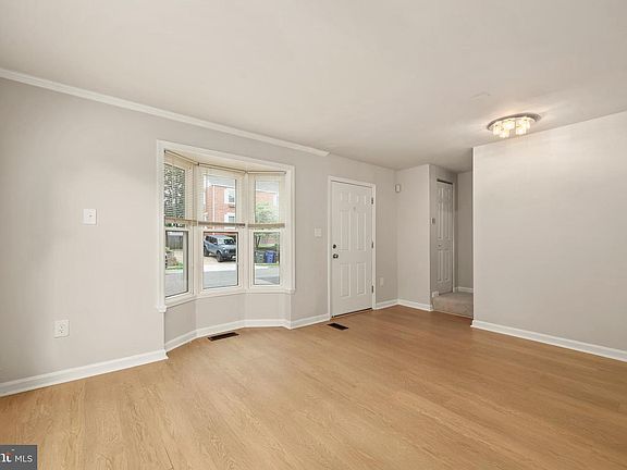 3rd image of 2213 S Pollard St