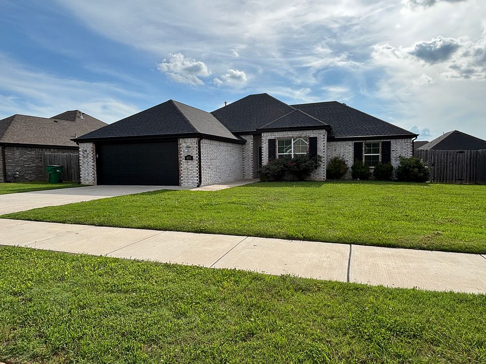 1st image of 475 N Yona Ln