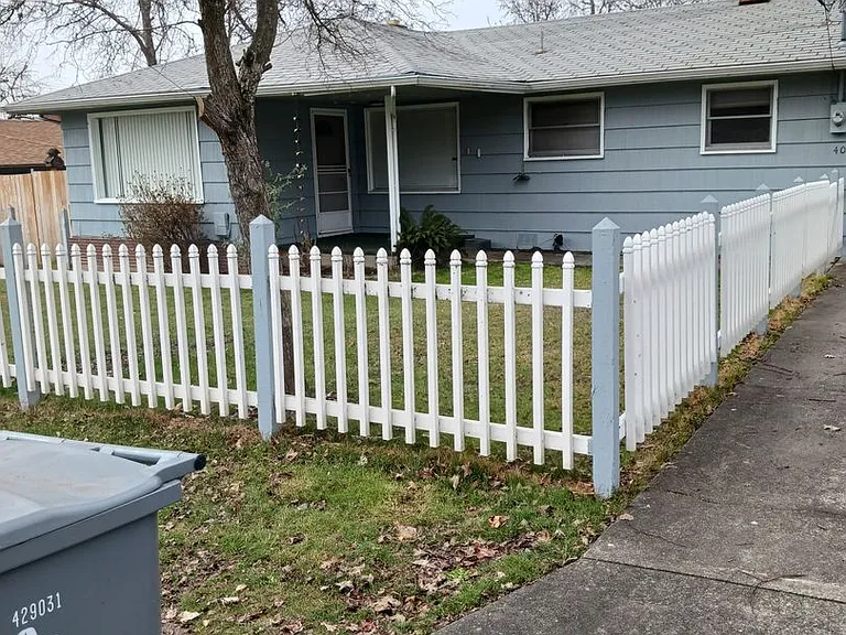 408 NE 11th St — Photo 16