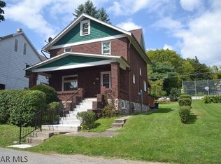 1008 Logan Ave, Altoona, PA 16602