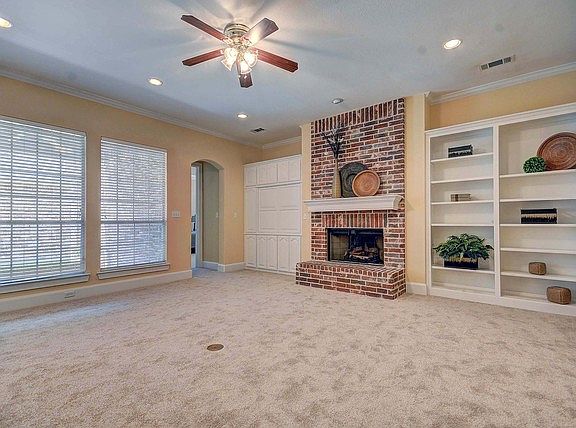 2nd image of 3209 Forestbrook Dr
