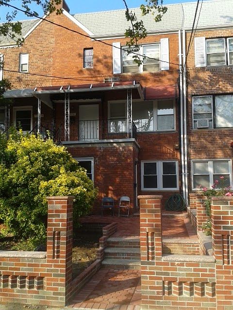 1st image of 1125 E 103rd St