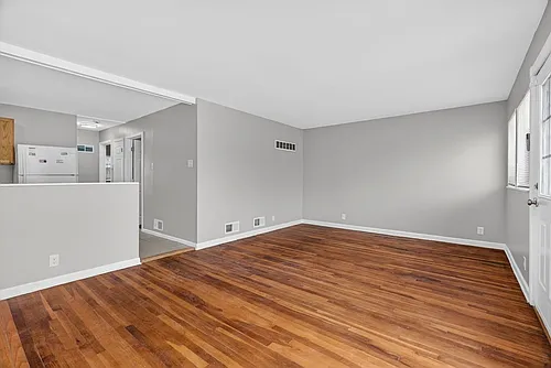 10201 Gourock Dr Photo 1
