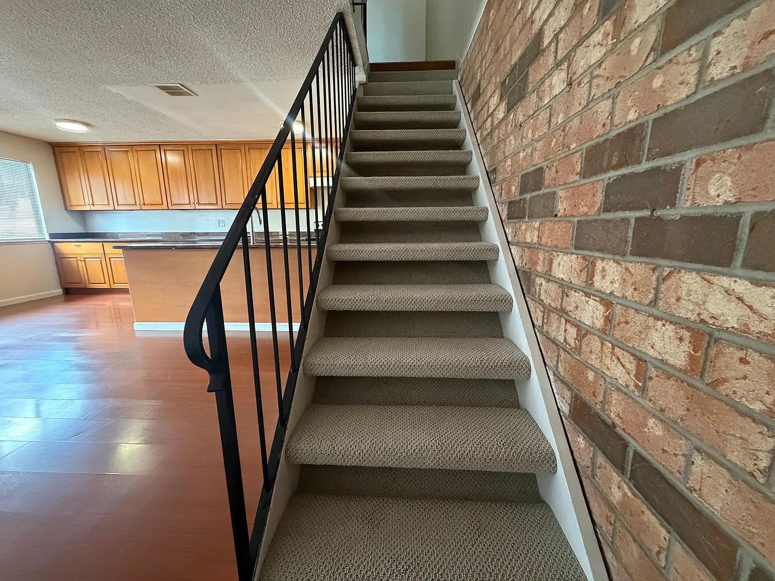 2 bed, 903 sqft, $2,800 — Photo 3