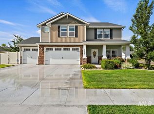 1406 W Crystal Falls Ave, Nampa, ID 83651