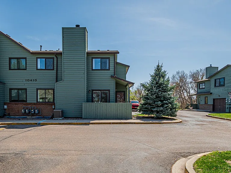 10410 W Jewell Ave #B — Photo 32