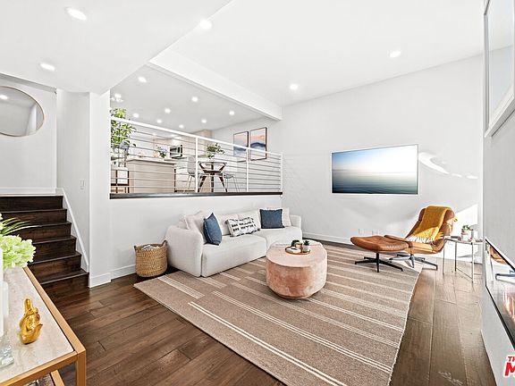 2nd image of 4800 S La Villa Marina Unit F