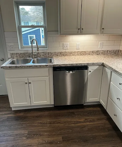 118-118 N Early St #B — Photo 6
