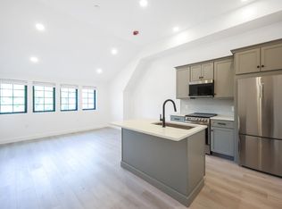 126 Adelaide Ave #201, Providence, RI 02907