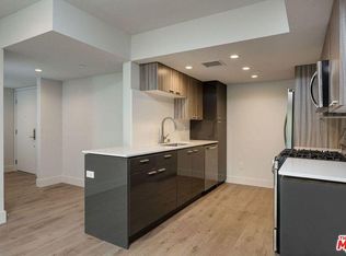 1316 N Orange Dr PENTHOUSE 2, Los Angeles, CA 90028
