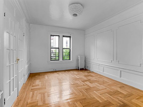 4th image of 1406 Pacific St APT B2