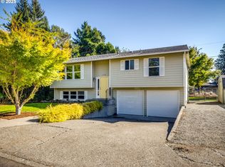 17118 SE Bush St, Portland, OR 97236