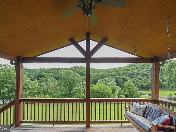 4th image of 15 Fountainhead Dr