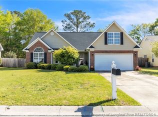 4223 Pete Warner Ct, Hope Mills, NC 28348