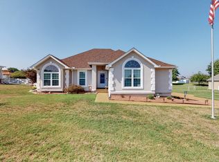 1208 Hunters Point Ln, Spring Hill, TN 37174