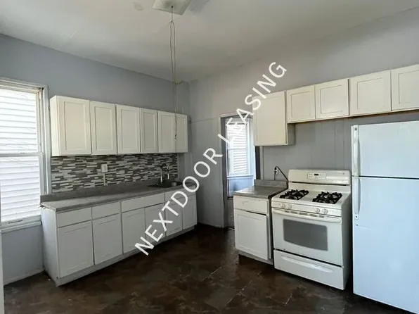 96 Brown Pl, Jersey City, NJ