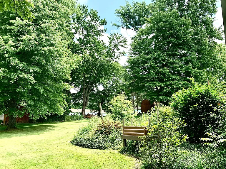 648 Bedford Rd — Photo 3