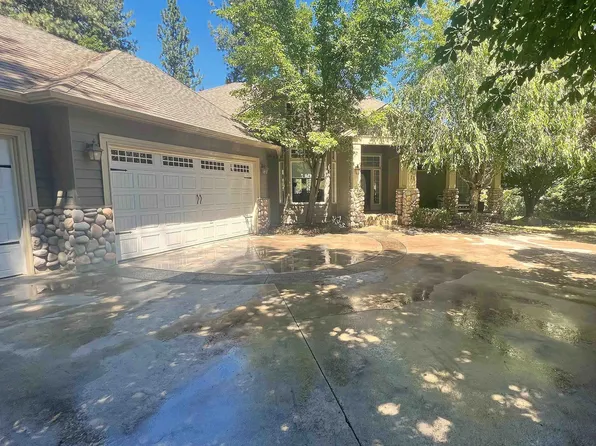 11 E Meadow Lane Rd, Spokane, WA 99224