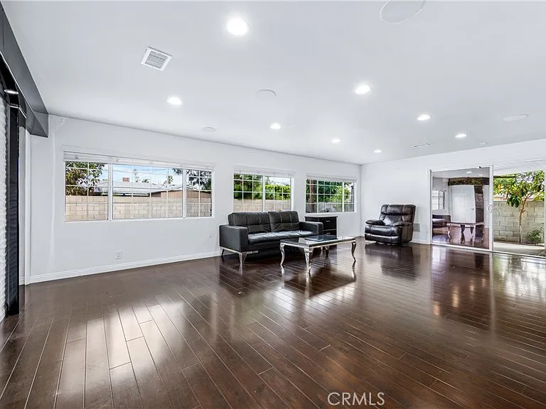 7938 Ventura Canyon Ave — Photo 7