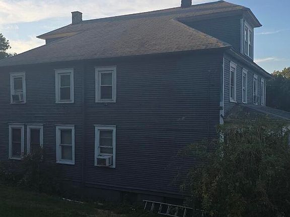 4th image of 126 1/2 Oak St