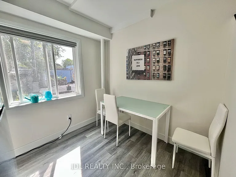 5 Sorauren Ave #7 — Photo 46