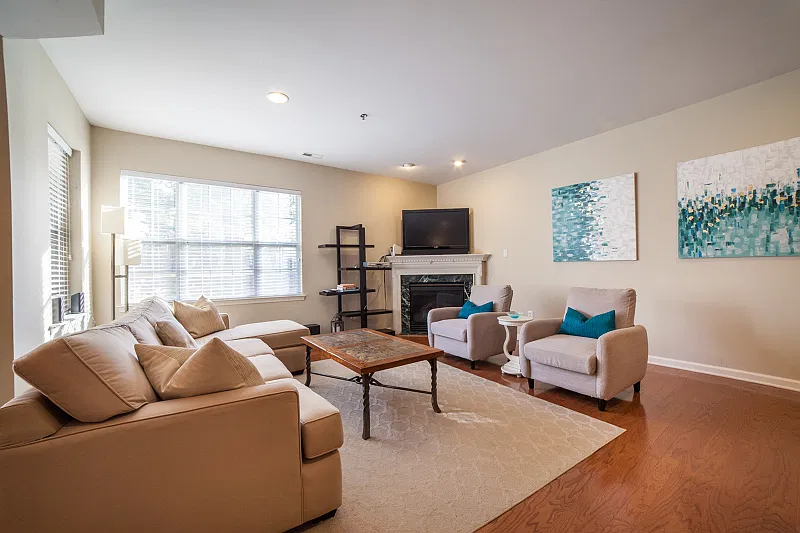 2 bed, 2.5 bath, $3,850 — Photo 3