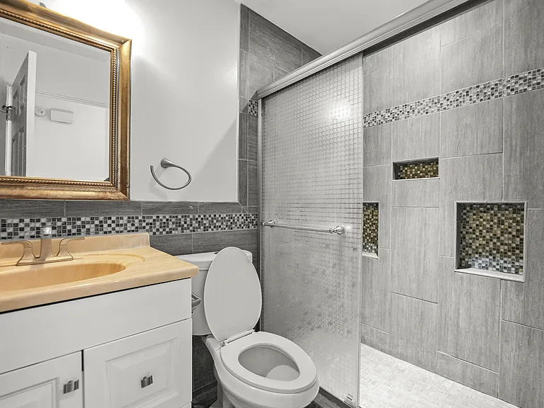 8523 Jasper St — Photo 10