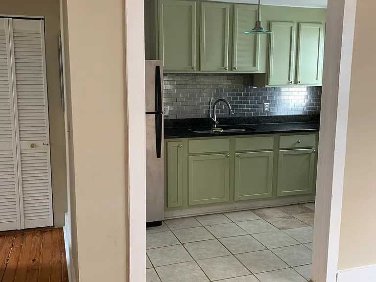 319 Ashley Ave #B — Photo 4