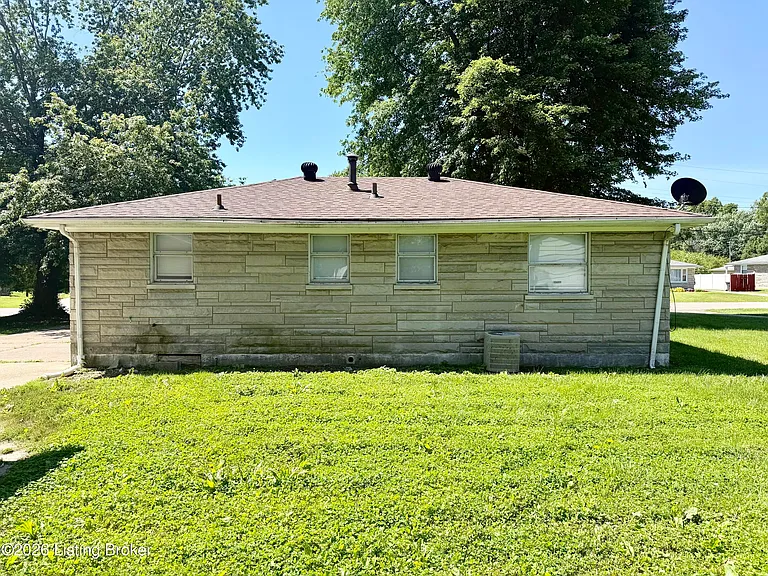 5303 Hosta Ln — Photo 11