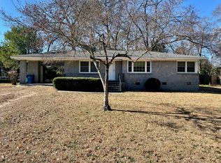 909 Ontario Dr, West Columbia, SC 29169
