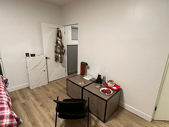 3rd image of 1743 Armacost Ave #202