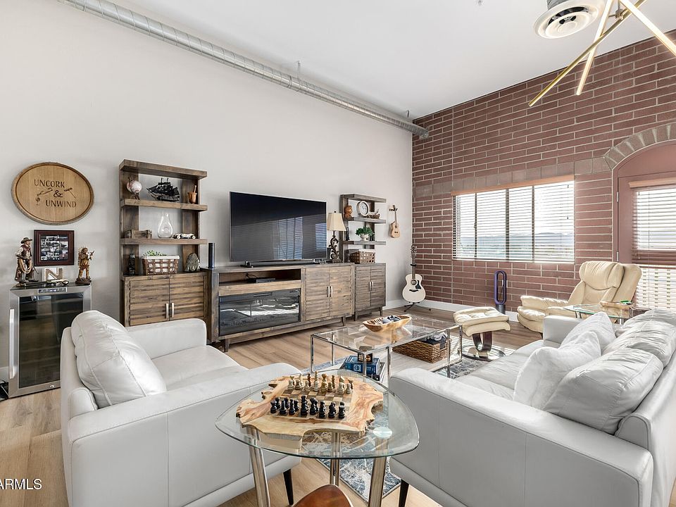 1st image of 424 S 2ND Street #306