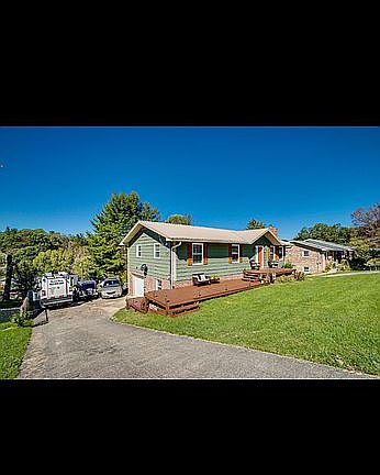 4th image of 909 Mikapea Dr