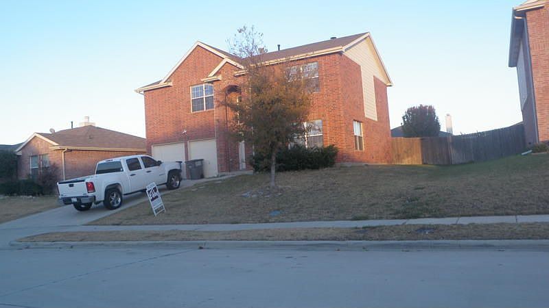 1st image of 409 Longshore Dr