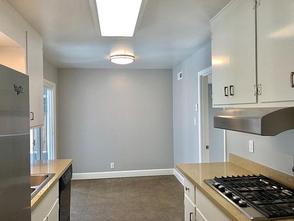 3rd image of 301 Alta Mesa Dr