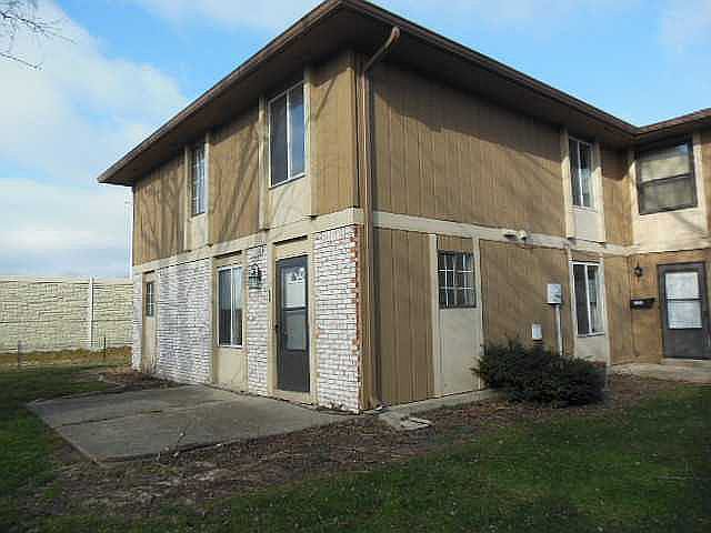 1st image of 3260 Lupine Dr